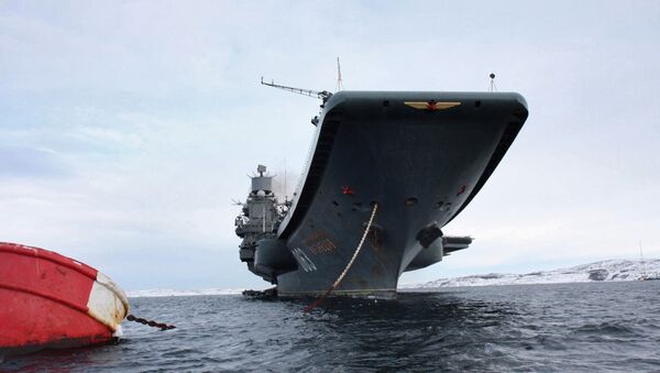 Тяжелый авианесущий крейсер (ТАВКР) Адмирал Кузнецов на рейде в порту Североморска - Sputnik 日本