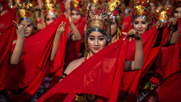 ジャワ・ダンスを踊る女性たち、インドネシア - Sputnik 日本
