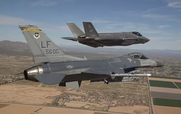 F-35 F-35 - Sputnik 日本