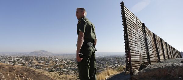 アメリカ＝メキシコ国境（アーカイブ写真） - Sputnik 日本