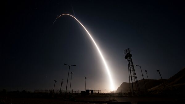 米国防総省、大陸間弾道ミサイル「ミニットマンIII」の発射実験を実施 - Sputnik 日本
