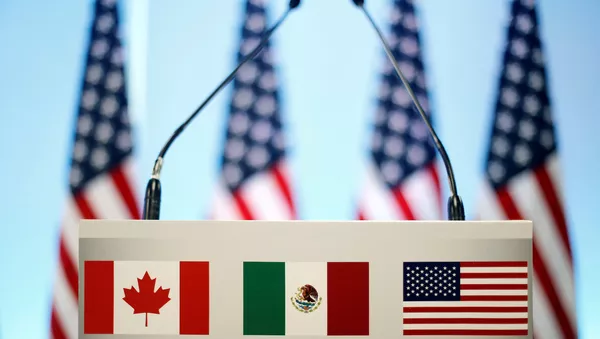 Las banderas de Canadá, México y EEUU - Sputnik 日本