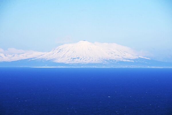クナシリ島のチャチャ火山、サハリン州大クリル列島 - Sputnik 日本