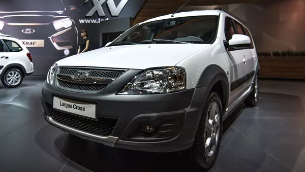 Автомобиль Lada Largus Cross на 11-ой международной выставке автомобильной индустрии Интеравто - Sputnik 日本