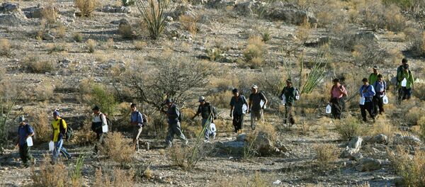 トランプ大統領　メキシコとの国境を永遠に遮断と警告 - Sputnik 日本
