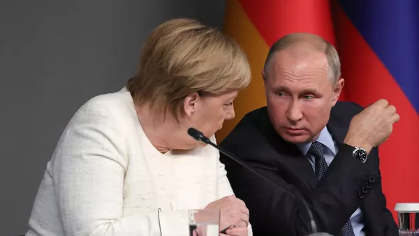 プーチン大統領　ドイツのメルケル首相