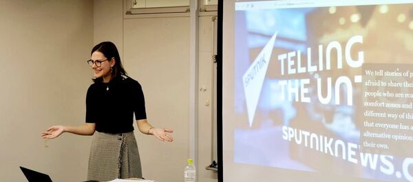 「スプートニク」の記者が、東京で大学生を前にロシアのマスコミの仕事について講義 「スプートニク」の記者が、東京で大学生を前にロシアのマスコミの仕事について講義 - Sputnik 日本