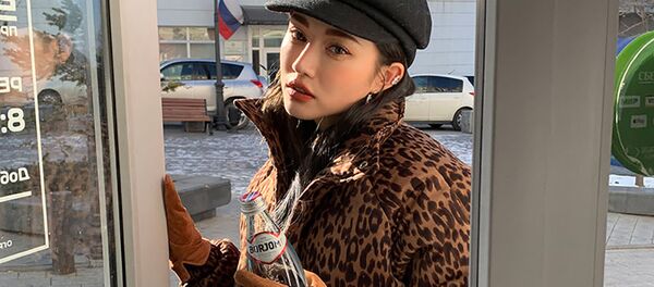 Реклама южнокорейской фирмы одежды Stylenanda, снятая на улицах Владивостока Реклама южнокорейской фирмы одежды Stylenanda, снятая на улицах Владивостока - Sputnik 日本