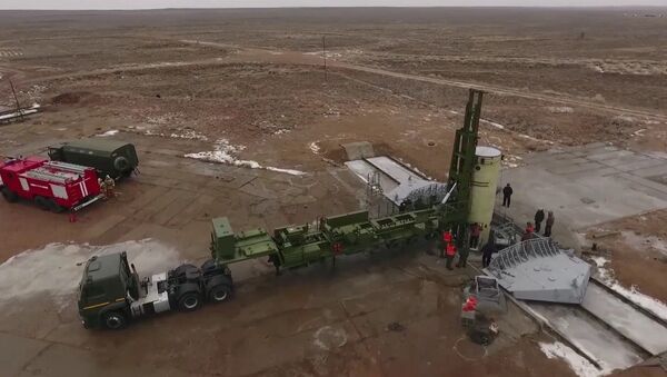 Пуск модернизированной ракеты российской системы противоракетной обороны на полигоне Сары-Шаган - Sputnik 日本