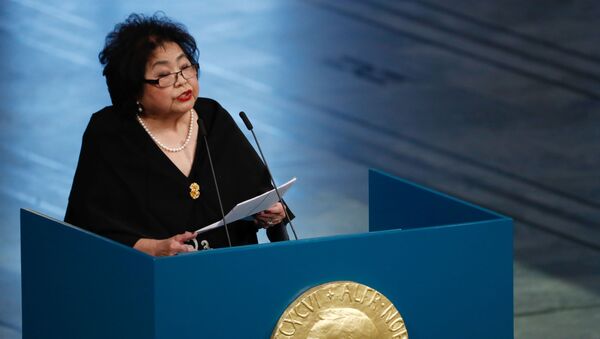 Выжившая после атаки на Хиросиму Setsuko Thurlow во время приветственной речи на церемонии вручения Нобелевской премии мира в Осло, Норвегия - Sputnik 日本