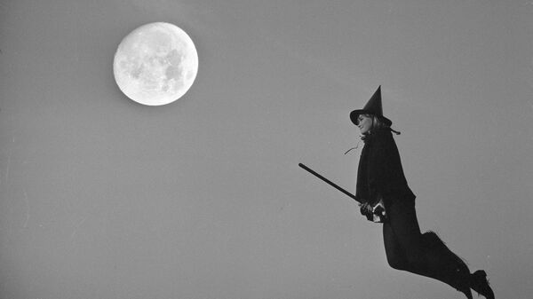 ハロウィンの満月 - Sputnik 日本