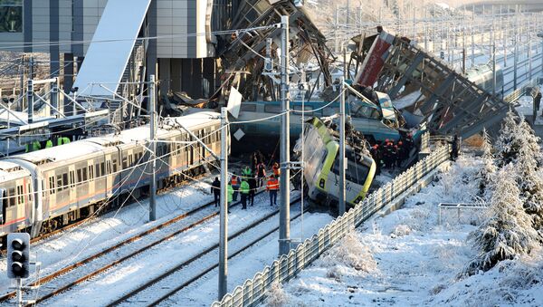 アンカラ高速列車事故　４人死亡、４３人負傷 - Sputnik 日本