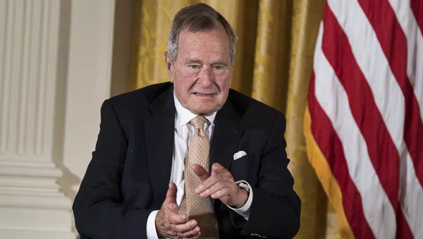 George H. W. Bush, expresidente de EEUU - Sputnik 日本