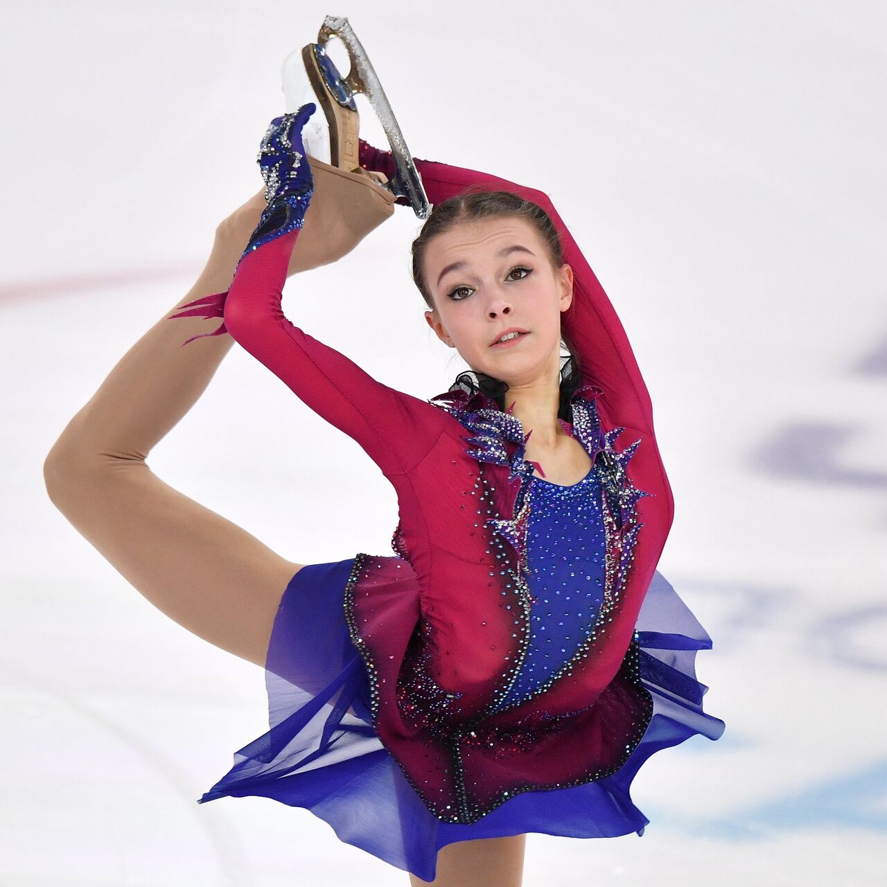 フィギュア世界選手権の優勝者シェルバコワ選手：感情の安息の