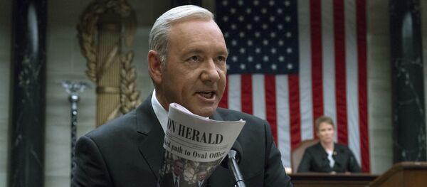 This image released by Netflix shows Kevin Spacey in a scene from House Of Cards. Netflix says it's suspending production on House of Cards following harassment allegations against Spacey This image released by Netflix shows Kevin Spacey in a scene from House Of Cards. Netflix says it's suspending production on House of Cards following harassment allegations against Spacey - Sputnik 日本