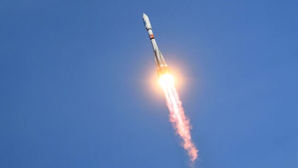 【動画】ロシアのロケットに落雷 - Sputnik 日本
