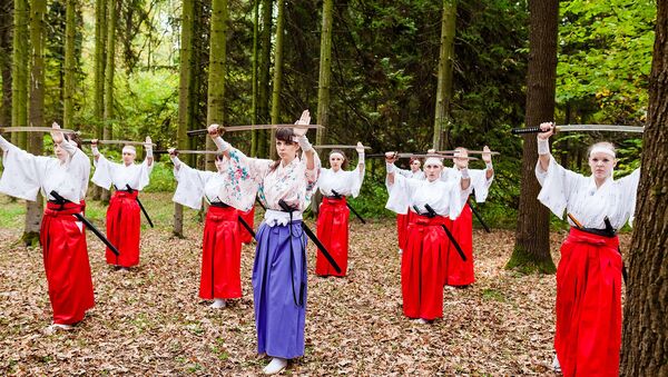 剣を片手に華麗に舞う！日本武芸を極める強く美しいロシア女性たち - Sputnik 日本