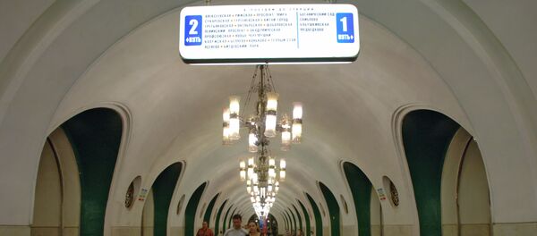 モスクワ　コロナ感染者、意図的に地下鉄に乗り罰金 - Sputnik 日本