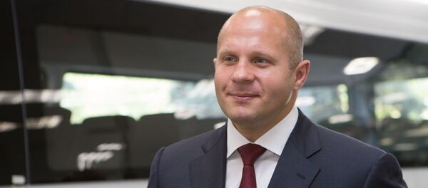 フョードル・エミリヤネンコ フョードル・エミリヤネンコ - Sputnik 日本