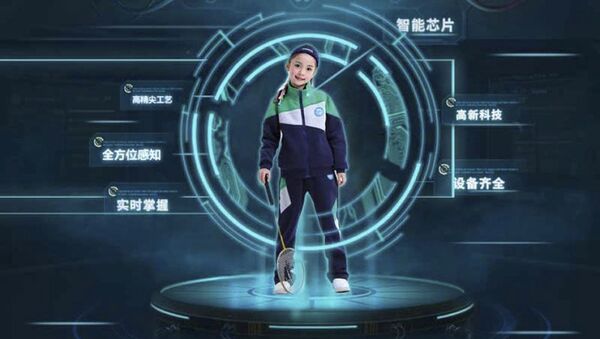 Китайская школьная форма, разработанная компанией Guizhou Guanyu Technology, c функцией GPS и привязкой к системе распознавания лиц - Sputnik 日本