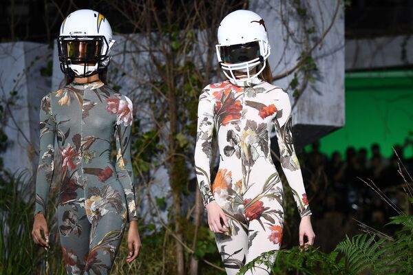 パリファッションウィークでブランド「Off-White」がコレクションを発表 - Sputnik 日本