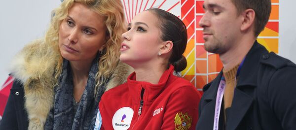 振り付け盗用 米ゴメス氏はザギトワの振付師への攻撃止めず 振り付け盗用 米ゴメス氏はザギトワの振付師への攻撃止めず - Sputnik 日本