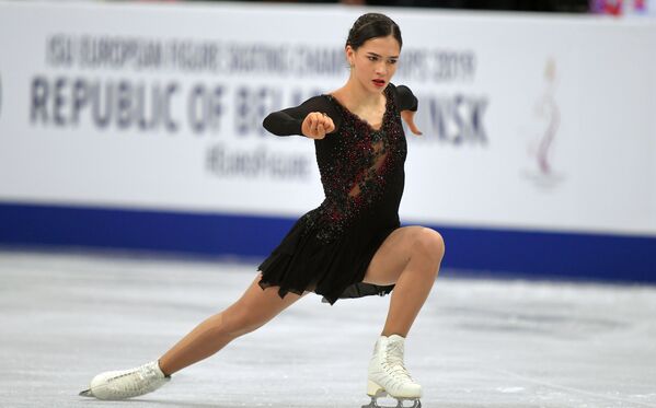 スタニスラワ・コンスタンチノワ選手（ロシア）が欧州選手権女子シングルＳＰを滑る - Sputnik 日本