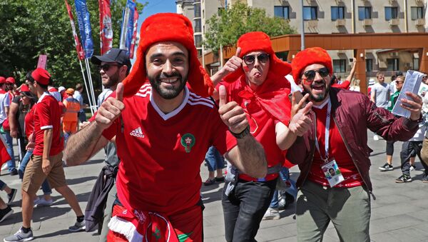 Болельщики перед матчем ЧМ-2018 по футболу между сборными Португалии и Марокко - Sputnik 日本