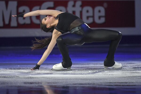 フィギュアスケート欧州選手権のエキシビションで演技を披露するアリーナ・ザギトワ選手 - Sputnik 日本