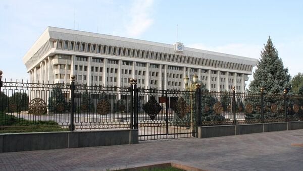 キルギス、米国との協力合意を一方的に破棄する意向 - Sputnik 日本