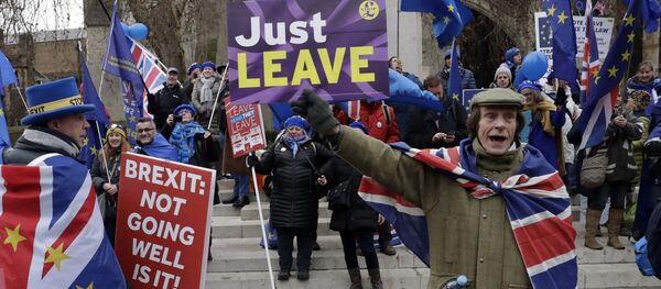 英国、欧州委員会とBrexitに関する協定案の変更で合意 英国、欧州委員会とBrexitに関する協定案の変更で合意 - Sputnik 日本