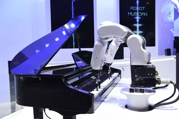 ZTE社のロボット音楽家がピアノを演奏 ZTE社のロボット音楽家がピアノを演奏 - Sputnik 日本