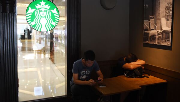 Кофейня  Starbucks в Китае - Sputnik 日本