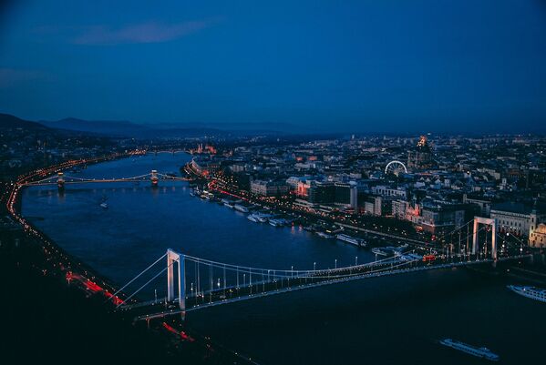 ブダペストを流れるドナウ川、ハンガリー - Sputnik 日本
