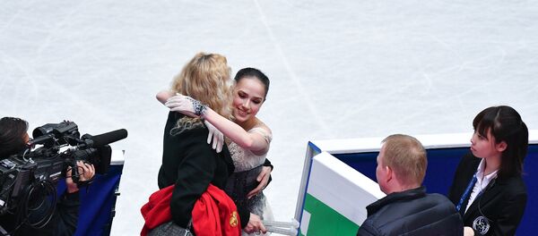 女子ショートプログラム（SP）で、ロシアのアリーナ・ザギトワ選手（８２・０８点）がトップに - Sputnik 日本