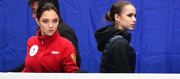 ザギトワがメドベージェワの音楽を「慎重に盗んだ」？ - Sputnik 日本