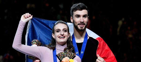 パパダキス/シゼロン組、フリーと合計得点で世界記録更新 世界フィギュア パパダキス/シゼロン組、フリーと合計得点で世界記録更新 世界フィギュア - Sputnik 日本