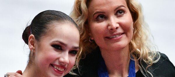 エテリ・トゥトベリーゼ氏とザギトワ選手 - Sputnik 日本