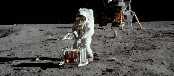 バズ・オルドリン宇宙飛行士、月で バズ・オルドリン宇宙飛行士、月で - Sputnik 日本