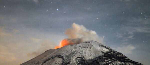 ポポカテペトル山の壮大な噴火　メキシコ - Sputnik 日本