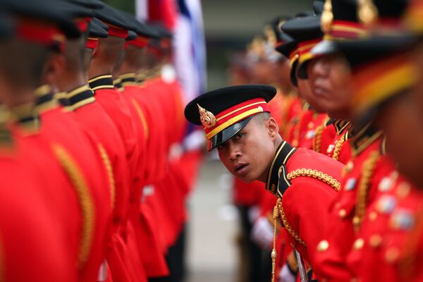 バンコクにあるタイ陸軍司令部で整列する儀仗兵たち - Sputnik 日本