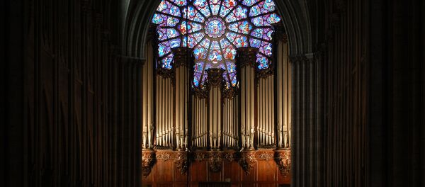 仏富豪ピノー氏、ノートルダム大聖堂再建に1億ユーロ寄付へ 仏富豪ピノー氏、ノートルダム大聖堂再建に1億ユーロ寄付へ - Sputnik 日本