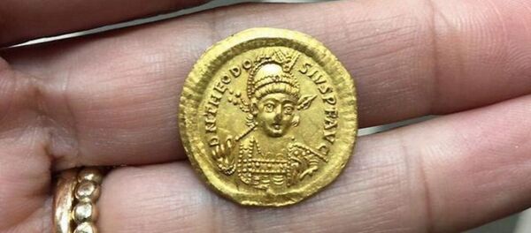 イスラエルで1600年前の金貨 子どもらが発見 イスラエルで1600年前の金貨 子どもらが発見 - Sputnik 日本