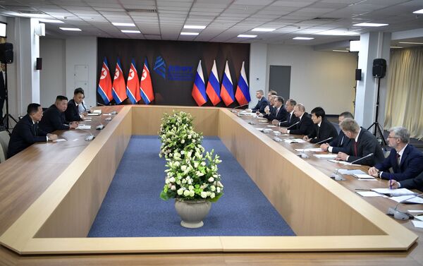 プーチン大統領と金氏の初の首脳会談 - Sputnik 日本