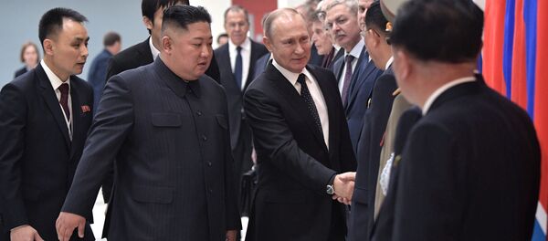 プーチン大統領と金氏の初の首脳会談が終了　約３時間半に及ぶ - Sputnik 日本