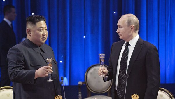 金正恩氏、「ロシアの日」を受けてプーチン大統領に祝電 - Sputnik 日本