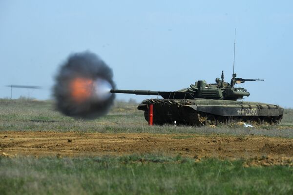 演習中の戦車Ｔ－９０、ロシア - Sputnik 日本