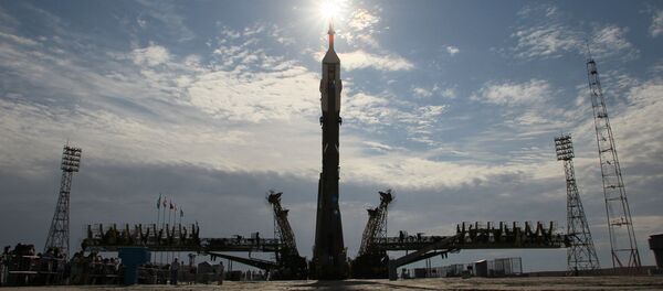 ソユーズ宇宙船、クルーを乗せて無事ISSにドッキング ソユーズ宇宙船、クルーを乗せて無事ISSにドッキング - Sputnik 日本