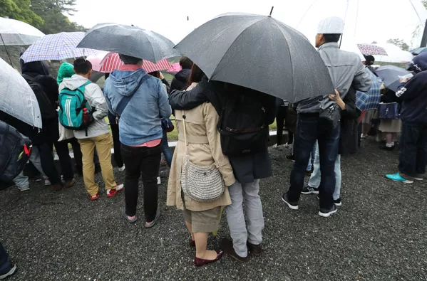 皇居前の人々 皇居前の人々 - Sputnik 日本