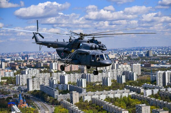 多目的ヘリコプター「Ｍｉ－８」、戦勝記念日のリハーサルで - Sputnik 日本